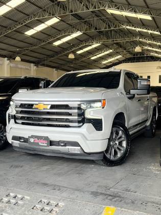 CHEVROLET SILVERADO 5.3 V8 GASOLINA 1500 HIGH COUNTRY 4X4 AUTOMÁTICO CHEVROLET SILVERADO 5.3 V8 GASOLINA 1500 HIGH COUNTRY 4X4 AUTOMÁTICO